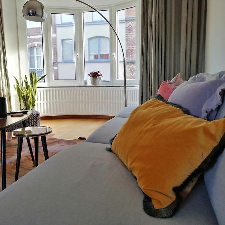 Large Apartment 800M From The Beach 90 Square Meters Oostende Ngoại thất bức ảnh