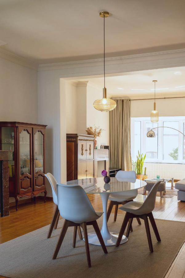 Large Apartment 800M From The Beach 90 Square Meters Oostende Ngoại thất bức ảnh